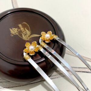 freshwater pearl hair fork pearl hair accessories pearl accessories for wedding bridal hair stick bridal hair jewelry